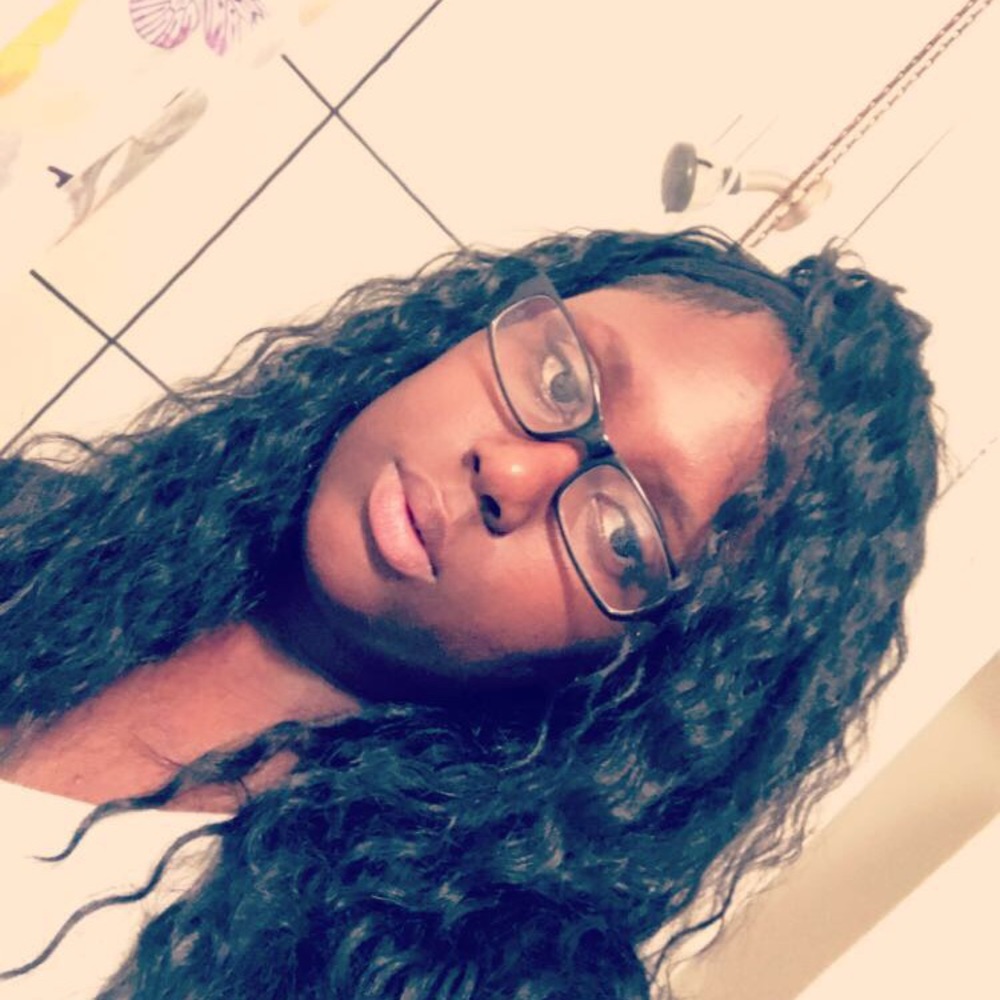 Meet your Posher, Latoya